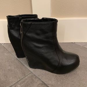 Jeffrey Campbell wedge bootie!